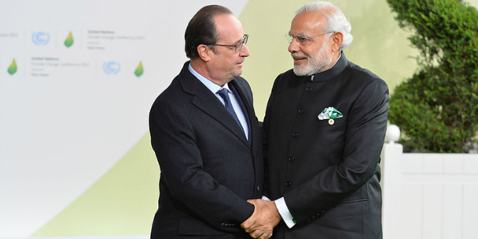Prime_Minister_Narendra_Modi_with_French_President_Francois_Hollande_in_Paris_during_COP21