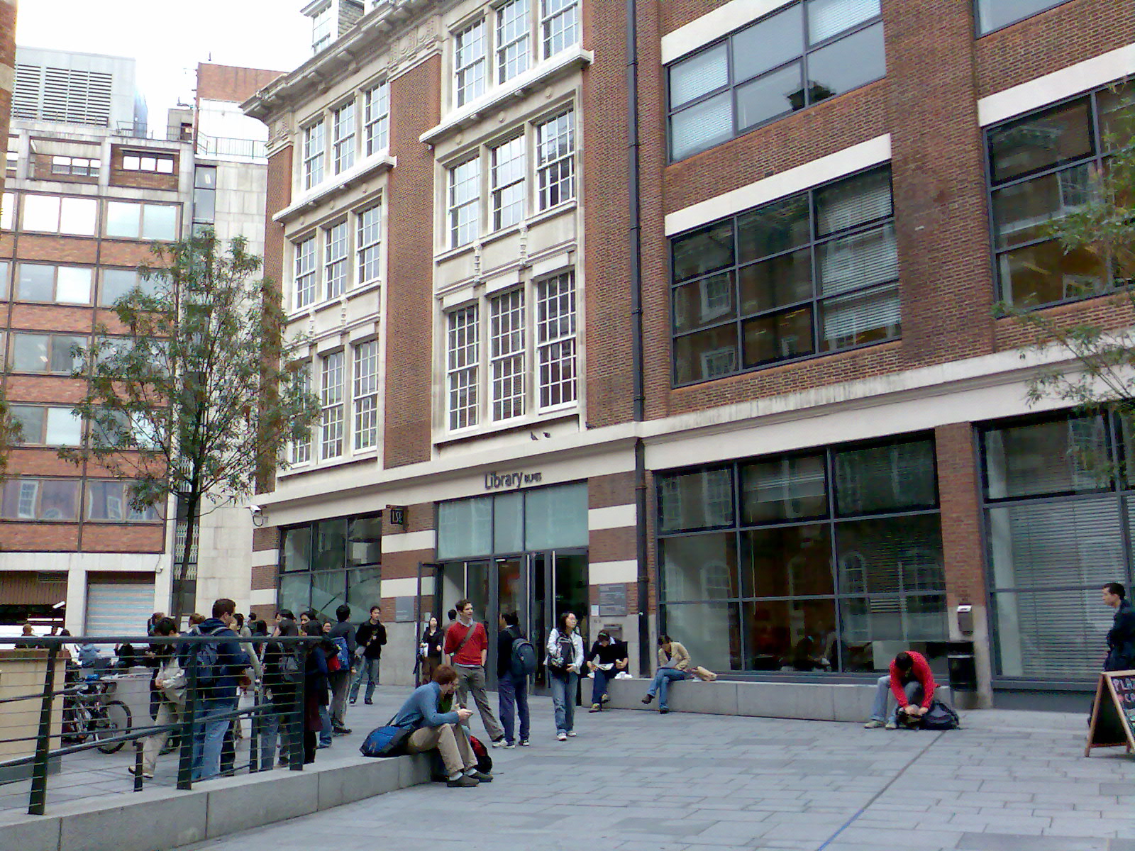 LSE Library Lionel Robbins Building