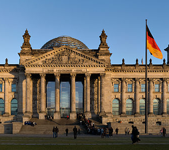 Reichstag, Berlin (Credit: Jürgen Matern, CC-BY-SA-3.0)