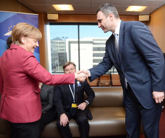 Angela Merkel and Vitali Klitschko at the EPP congress (Credit: EPP, CC-BY-SA-3.0)