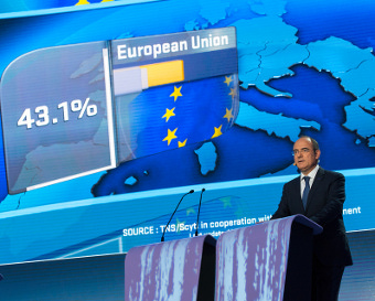 Jaume Duch, spokesperson to the European Parliament, announcing the turnout of the 2014 European elections, Credit: © European Union 2014 - European Parliament (CC-BY-SA-NC-ND-3.0)