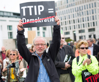 Protest against TTIP, Credit: Mehr Demokratie (CC-BY-SA-3.0)