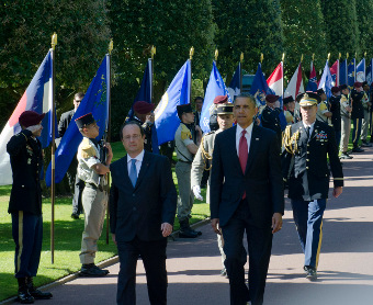François Hollande and Barack Obama, Credit: U.S. Army Europe Images (CC-BY-SA-3.0)