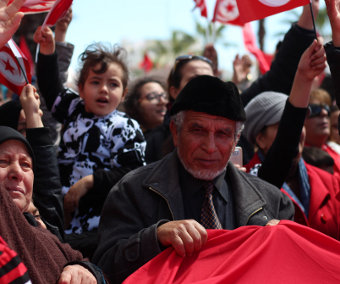 Demonstrators on 29 March, Credit: Amine GHRABI (CC-BY-SA-3.0)