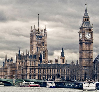 Westminster. Credits: Hernán Piñera / Flickr.