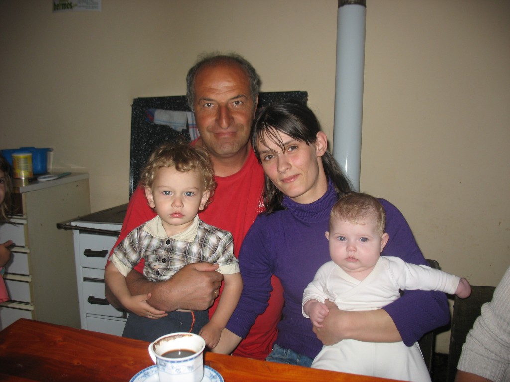 A Serbian-Albanian family in Kušići, Serbia. Photograph by Marija Mandić Ilić
