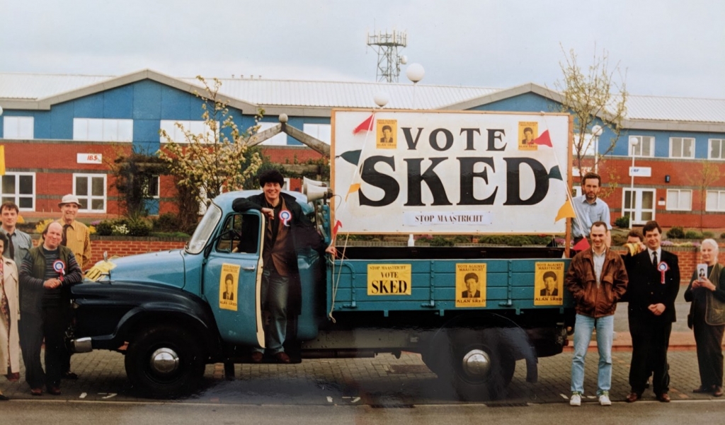 Photograph of Sked’s “battle bus” during the Newbury by-election 1993. Credit: LSE Library