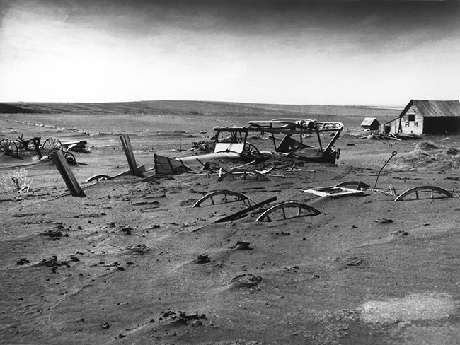 Dust Bowl, South Dakota, 1936. Public Domain via Wikimedia Commons