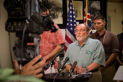 Governor Neil Abercrombie gives press update on Hurricane Iselle, August 8th, 2014 Credit: Governor Neil Abercrombie (Flickr, CC-BY-NC-SA-2.0)